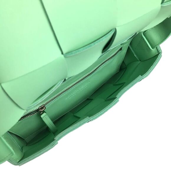 Bottega Veneta Cassette - Picture 7 of 8